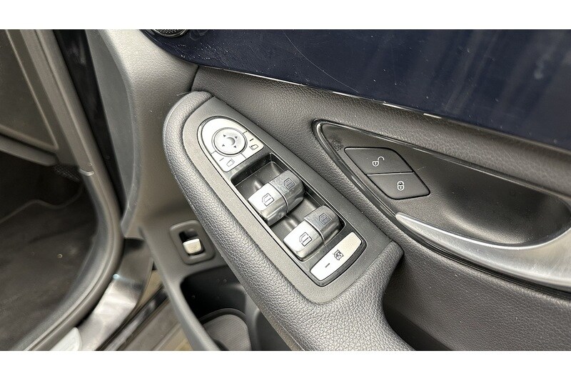 Used Mercedes-Benz GLC 2019 for sale - 78122322: Photo 31