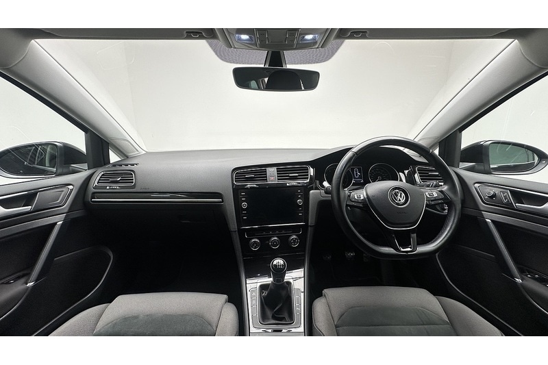 Used Volkswagen Golf 2019 for sale - 77392589: Photo 2