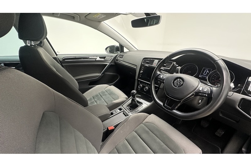 Used Volkswagen Golf 2019 for sale - 77392589: Photo 26