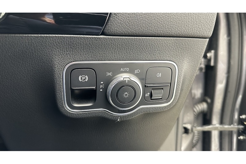 Used Mercedes-Benz EQA 2021 for sale - 76784283: Photo 40