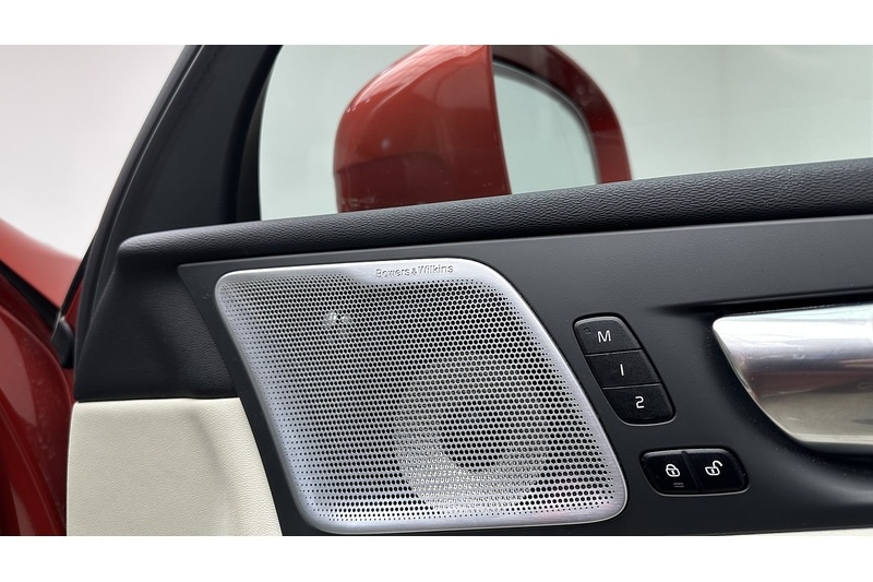 Used Volvo XC60 2022 for sale - 76784289: Photo 39