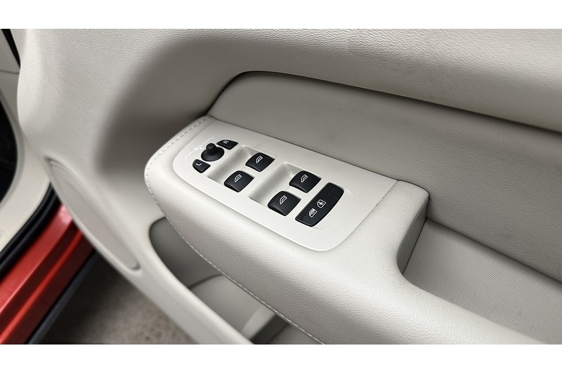 Used Volvo XC60 2022 for sale - 76784289: Photo 41