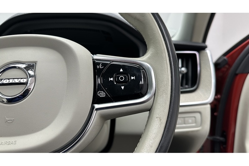 Used Volvo XC60 2022 for sale - 76784289: Photo 46