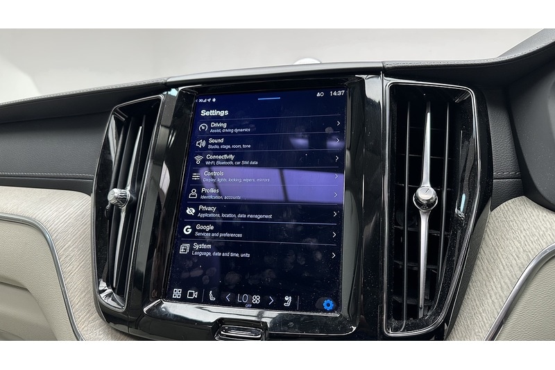 Used Volvo XC60 2022 for sale - 76784289: Photo 50