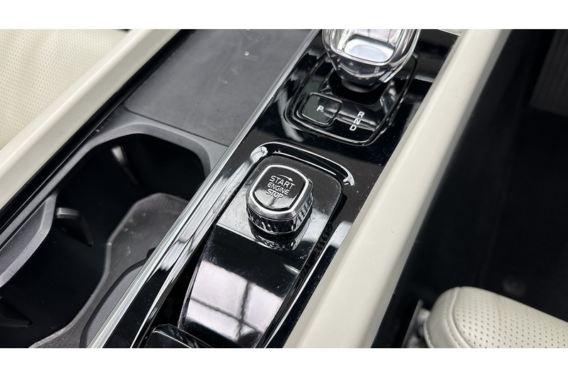 Used Volvo XC60 2022 for sale - 76784289: Photo 55