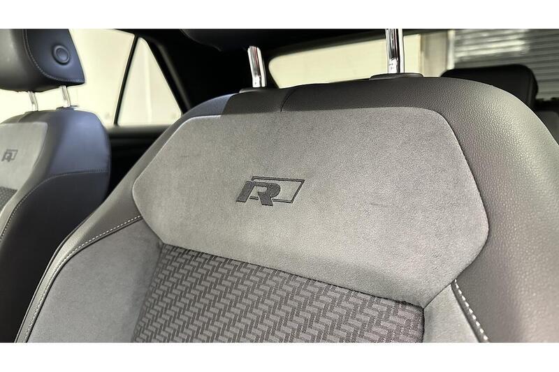 Used Volkswagen T-Roc 2019 for sale - 76784349: Photo 24