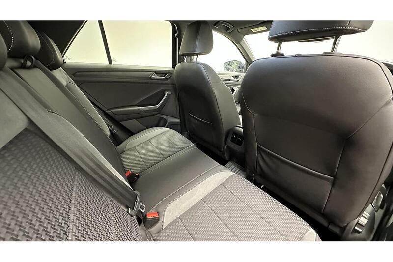 Used Volkswagen T-Roc 2019 for sale - 76784349: Photo 28