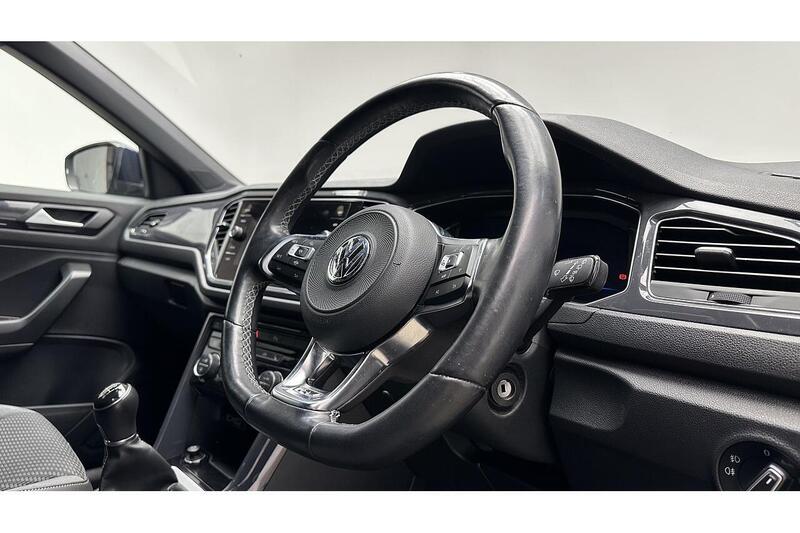 Used Volkswagen T-Roc 2019 for sale - 76784349: Photo 31