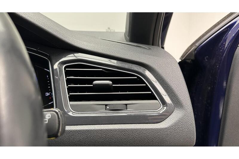 Used Volkswagen T-Roc 2019 for sale - 76784349: Photo 34