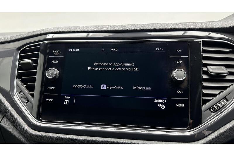 Used Volkswagen T-Roc 2019 for sale - 76784349: Photo 44