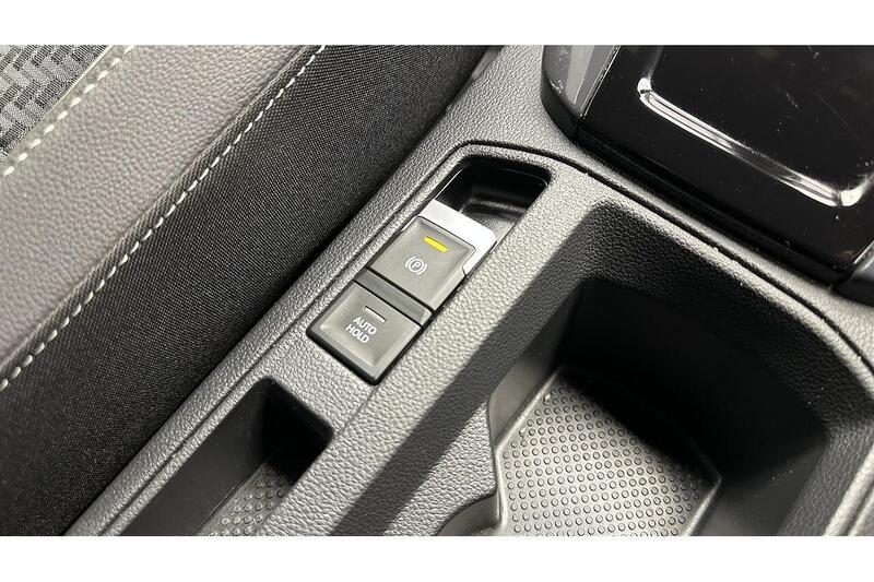 Used Volkswagen T-Roc 2019 for sale - 76784349: Photo 48