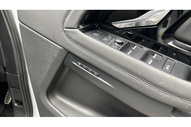 Used Land Rover Range Rover Evoque 2019 for sale - 77668055: Photo 40