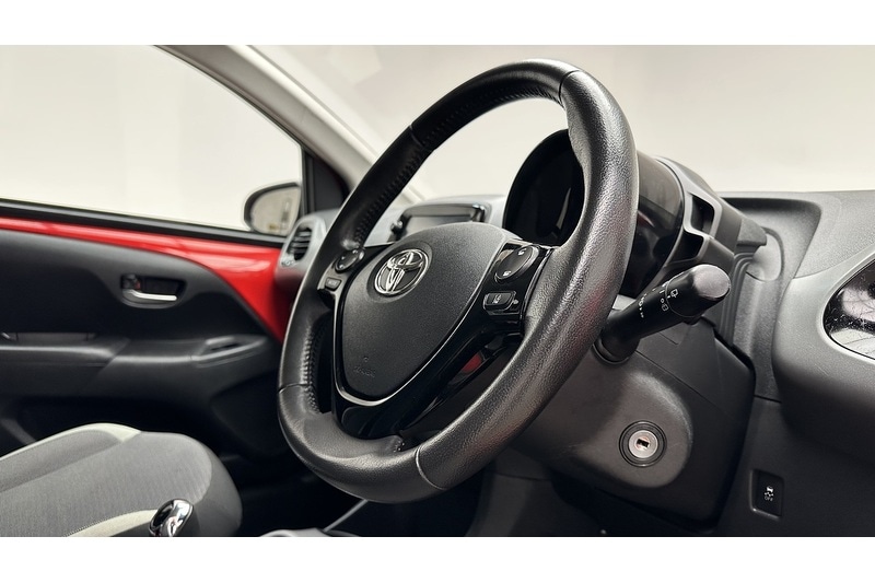 Used Toyota AYGO 2021 for sale - 76784459: Photo 25