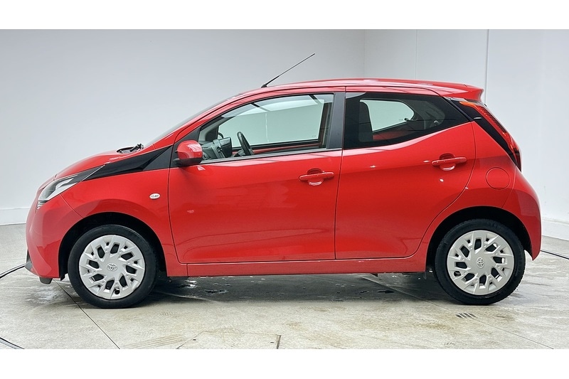 Used Toyota AYGO 2021 for sale - 76784459: Photo 8