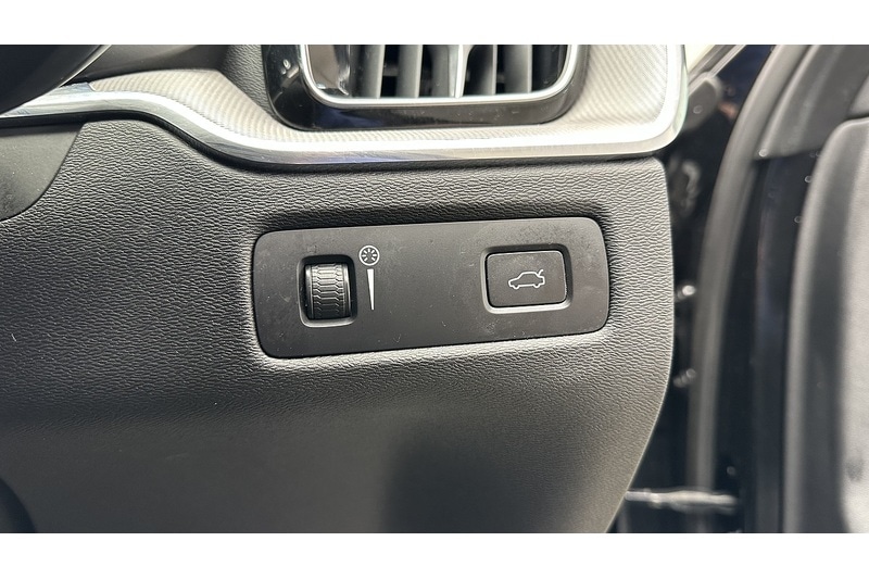 Used Volvo XC60 2022 for sale - 77547822: Photo 40