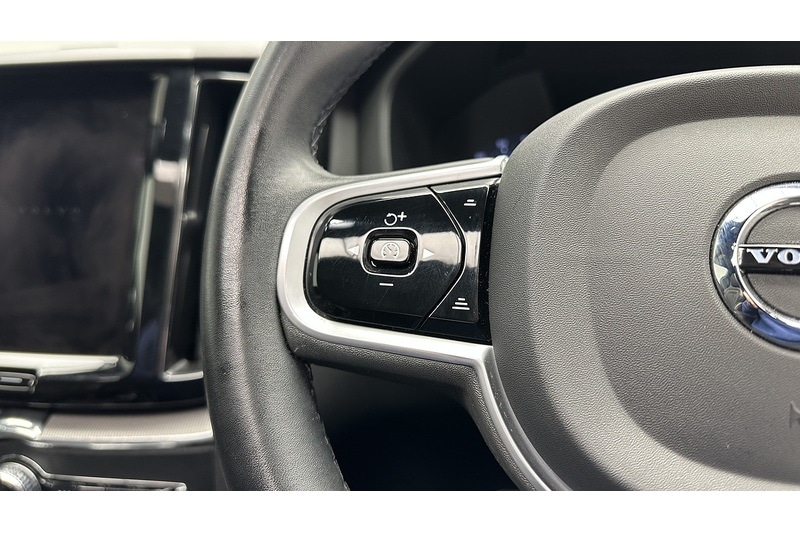 Used Volvo XC60 2022 for sale - 77547822: Photo 43