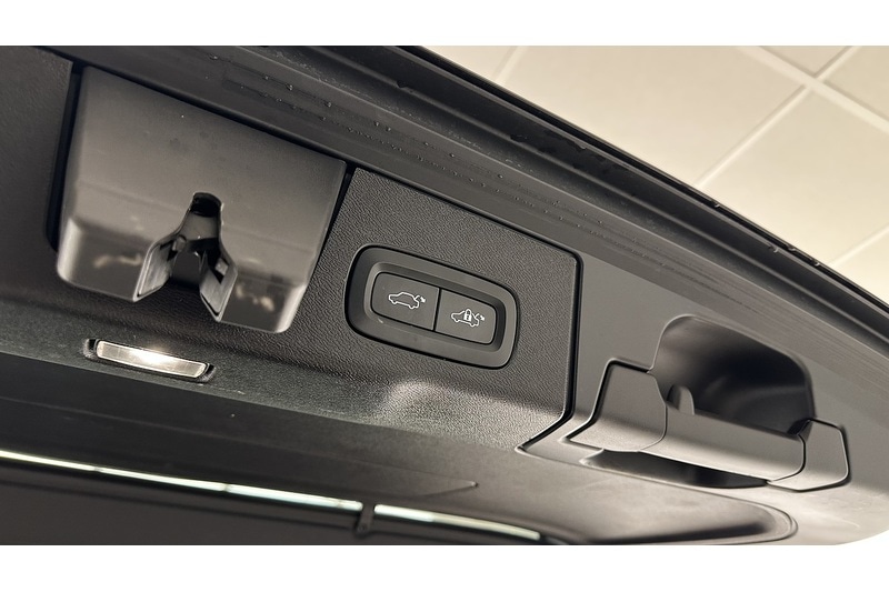 Used Volvo XC60 2022 for sale - 77547822: Photo 55