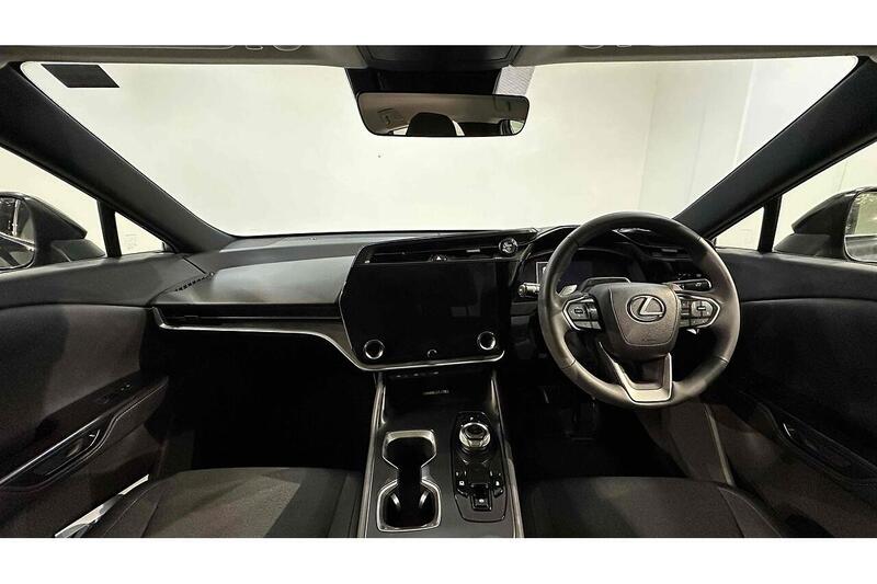 Used Lexus RZ 2024 for sale - 76784397: Photo 2