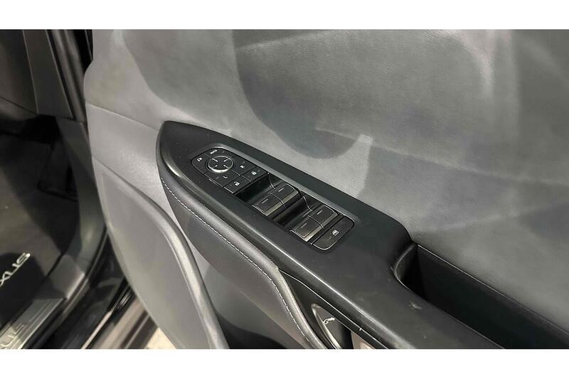 Used Lexus RZ 2024 for sale - 76784397: Photo 32