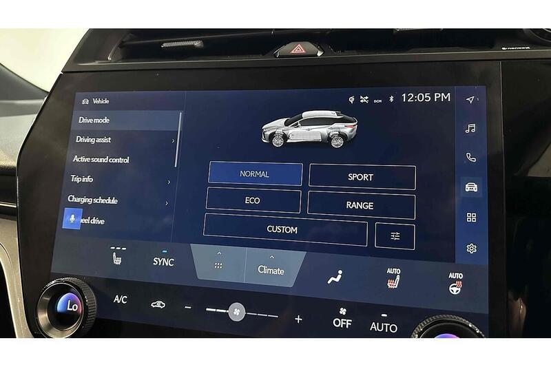 Used Lexus RZ 2024 for sale - 76784397: Photo 44