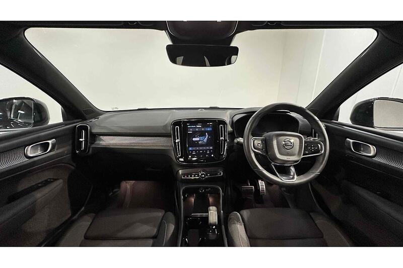 Used Volvo XC40 2022 for sale - 76784295: Photo 2