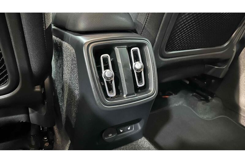 Used Volvo XC40 2022 for sale - 76784295: Photo 26