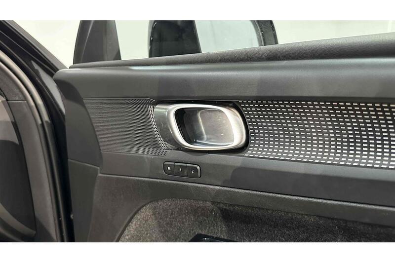 Used Volvo XC40 2022 for sale - 76784295: Photo 33