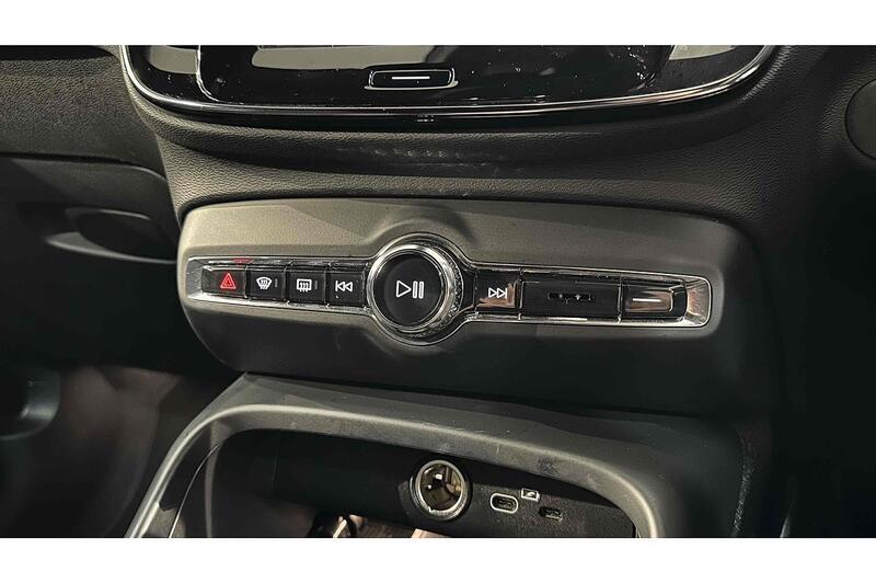 Used Volvo XC40 2022 for sale - 76784295: Photo 48