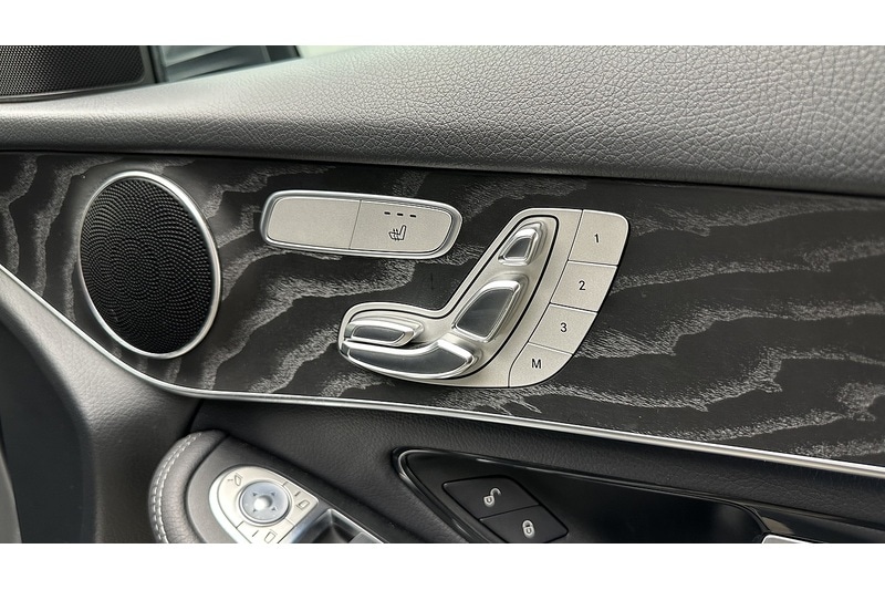 Used Mercedes-Benz GLC 2018 for sale - 77821949: Photo 38