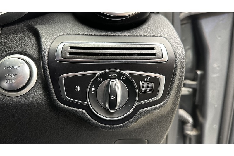 Used Mercedes-Benz GLC 2018 for sale - 77821949: Photo 40