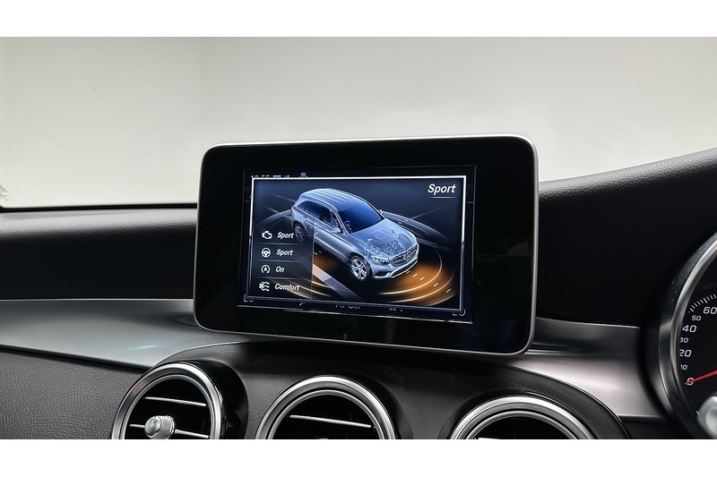 Used Mercedes-Benz GLC 2018 for sale - 77821949: Photo 51