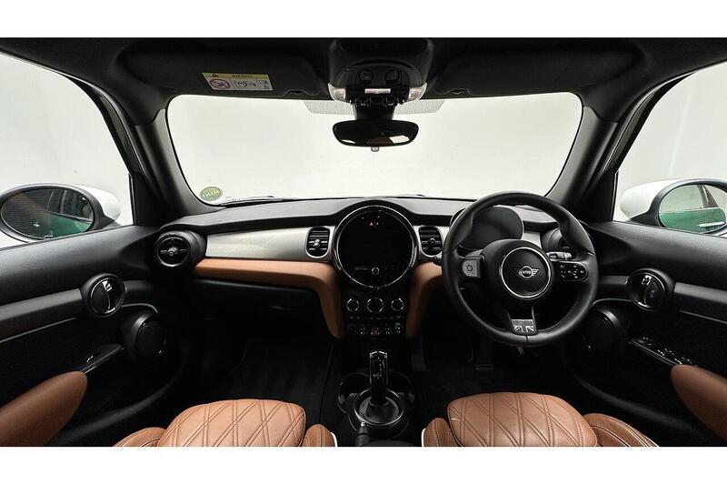 Used MINI Hatch 2023 for sale - 76784574: Photo 2