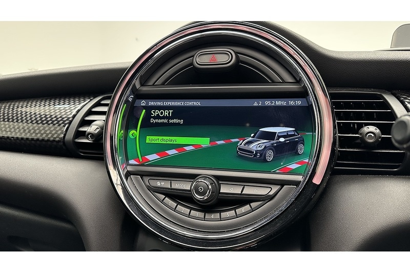 Used MINI Hatch 2019 for sale - 77077850: Photo 51