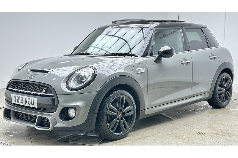 Used MINI Hatch 2019 for sale - 77077850: Photo 8
