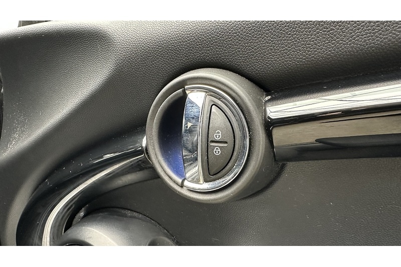 Used MINI Hatch 2020 for sale - 76784445: Photo 31