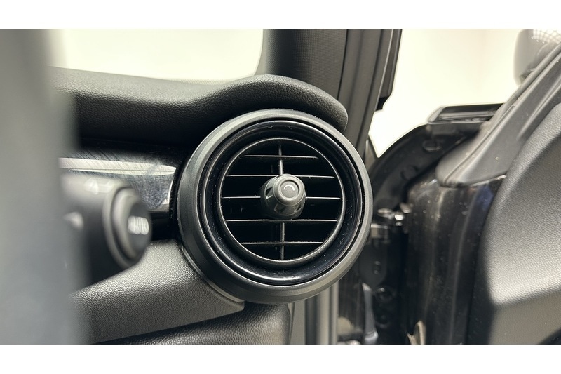 Used MINI Hatch 2020 for sale - 76784445: Photo 32