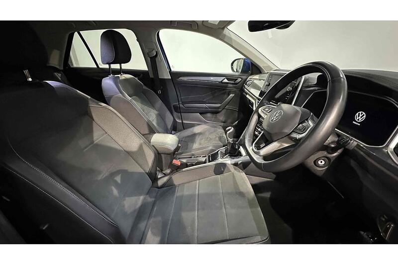 Used Volkswagen T-Roc 2022 for sale - 76784324: Photo 26