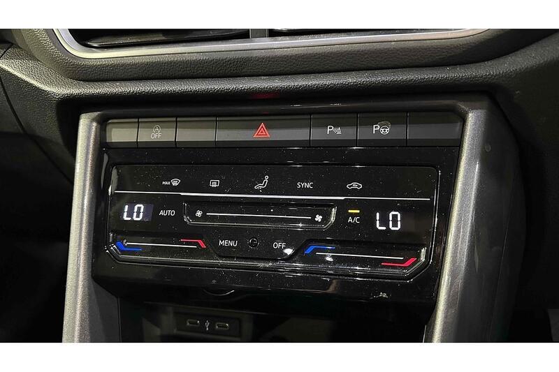 Used Volkswagen T-Roc 2022 for sale - 76784324: Photo 44