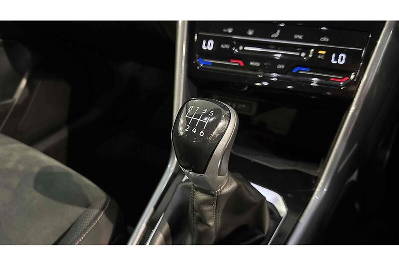 Used Volkswagen T-Roc 2022 for sale - 76784324: Photo 45