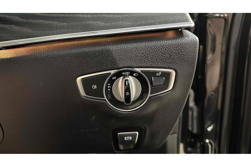 Used Mercedes-Benz E Class 2020 for sale - 76784601: Photo 35