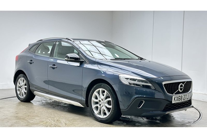 Used Volvo V40 2018 for sale - 77003314: Photo 11