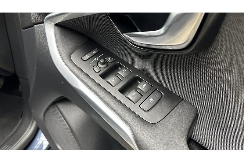 Used Volvo V40 2018 for sale - 77003314: Photo 29