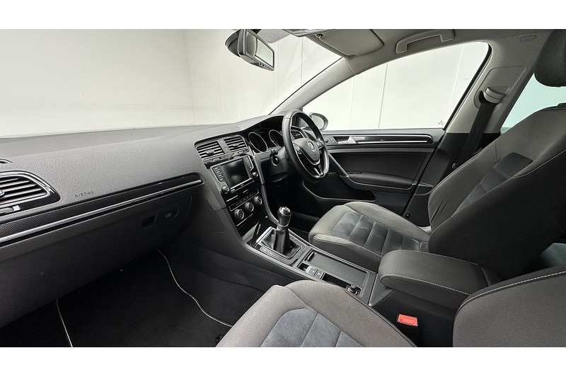 Used Volkswagen Golf 2016 for sale - 77379179: Photo 22