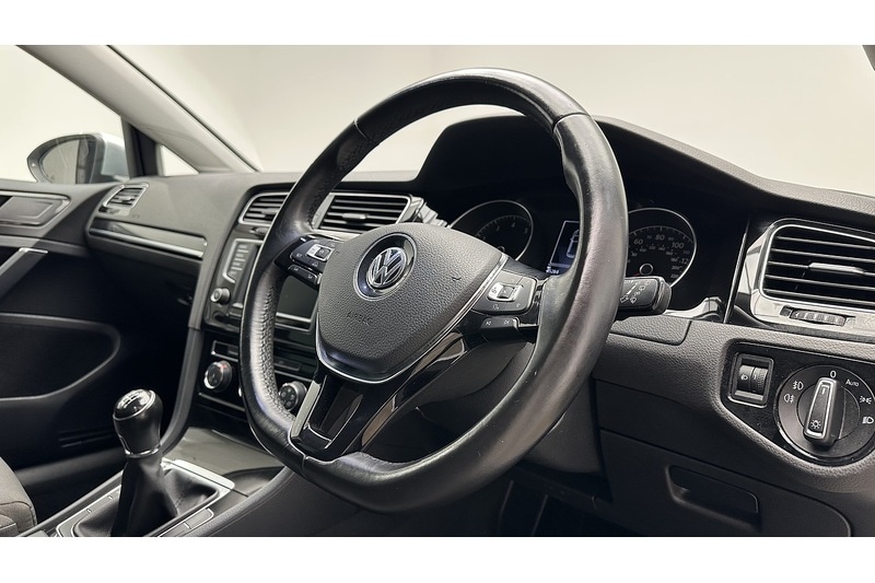 Used Volkswagen Golf 2016 for sale - 77379179: Photo 30