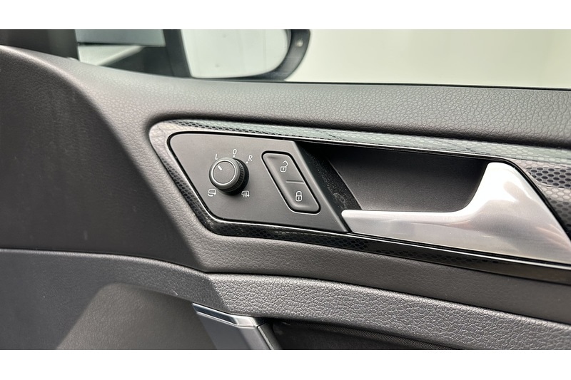 Used Volkswagen Golf 2016 for sale - 77379179: Photo 32