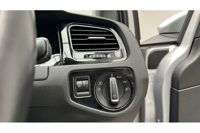 Used Volkswagen Golf 2016 for sale - 77379179: Photo 33