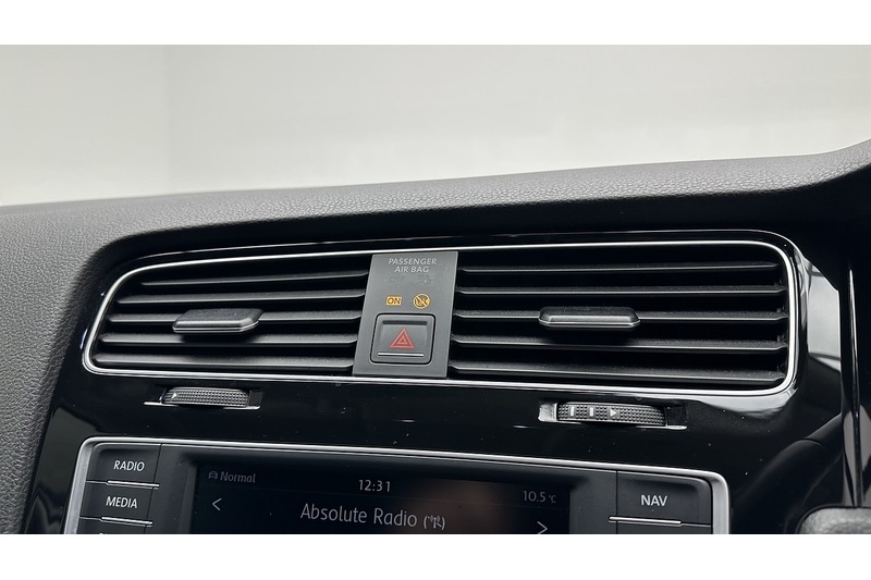 Used Volkswagen Golf 2016 for sale - 77379179: Photo 38