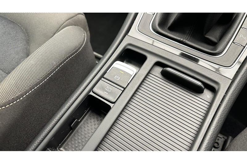 Used Volkswagen Golf 2016 for sale - 77379179: Photo 47