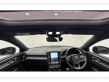 Used Volvo XC40 2022 for sale - 79514432: Photo