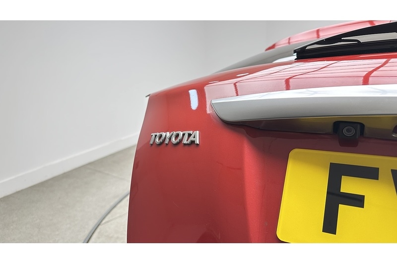 Used Toyota Yaris 2015 for sale - 76784419: Photo 15